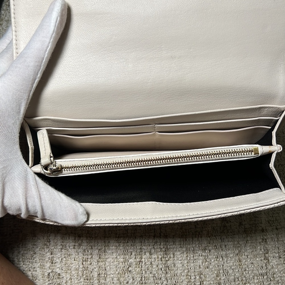 Live: Versace Leather Quilted Medusa Long Wallet WOC. 100% Authentic - Picture 7 of 14